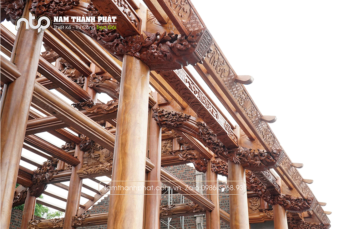 Lắp dựng nhà 5 gian gỗ Lim Lào